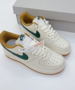 giay sneaker nike air Force 1 cream white beige green gum
