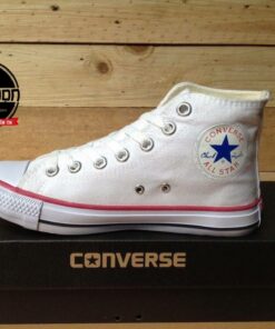 Giày Converse Classic trắng cao cổ