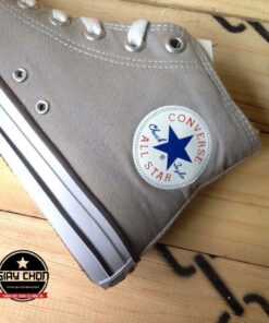 Logo Converse Trên Classic Ghi Cao Cổ