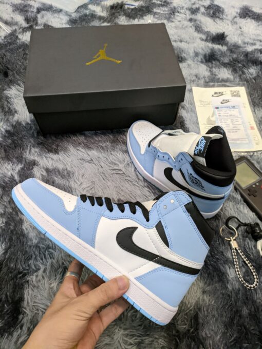 Giày Thể Thao Nike Air Jordan 1 Retro High OG University