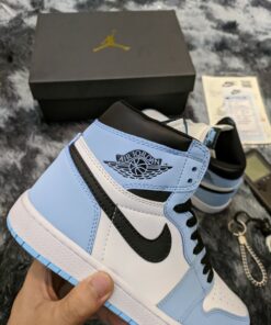 Giày Thể Thao Nike Air Jordan 1 Retro High OG University