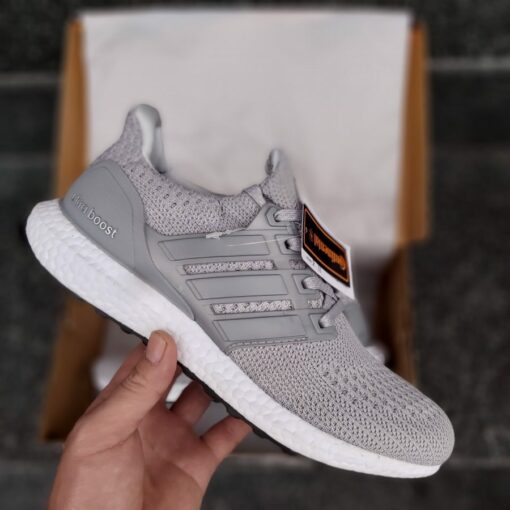 Giày thể thao Ultra Boost 4.0 Grey Three