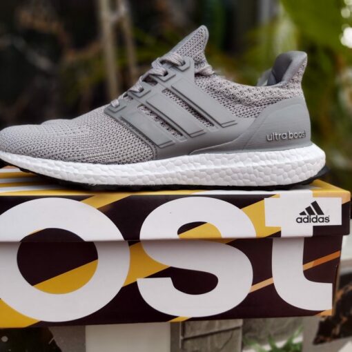 Giày thể thao Ultra Boost 4.0 Grey Three rep 11 giá rẻ