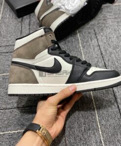 Nike Air Jordan 1 Retro High Dark Mocha