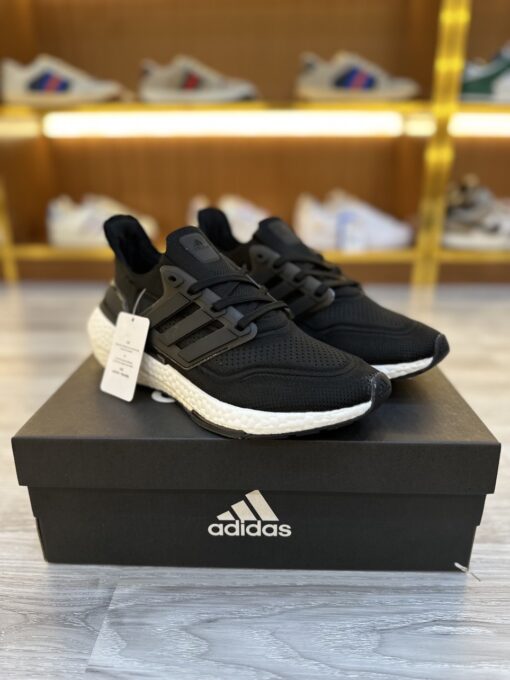 adidas ultra boost 22 core black 2