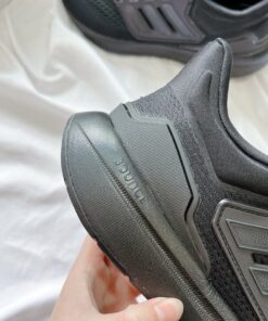 gót kha là cao bảo vệ gót chân bởi những chấn thương