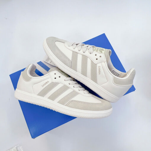 giay adidas samba mau trang kem 4