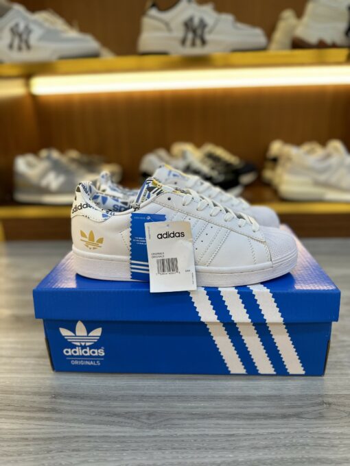 giay adidas superstar white gold metallic 3