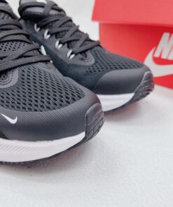 giay chay bo nike zoom mau dem black 5