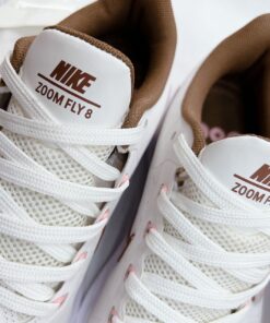 giay chay bo nike zoom mau trang hong vai luoi 2