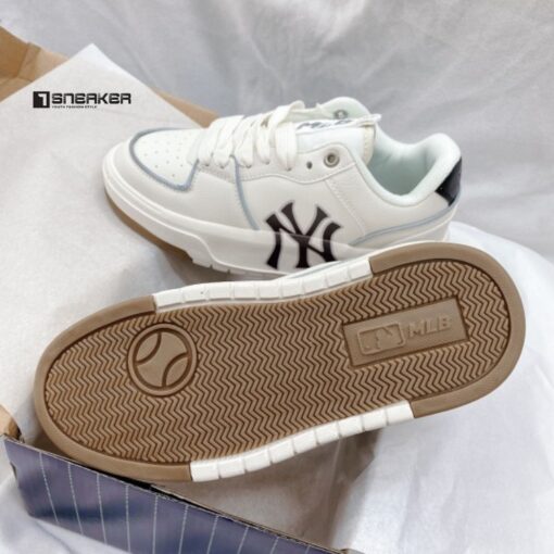 giay mlb chunky liner low new york yankees ivory like auth 7