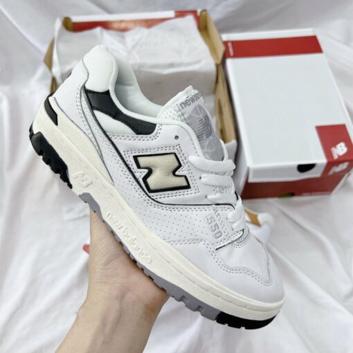 giay new balance 550 cream black 2