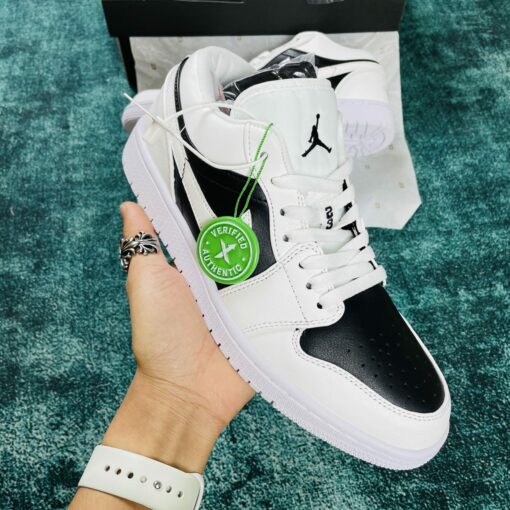 Giày Nike Jordan 1 Low Panda Trắng đen Rep 1:1