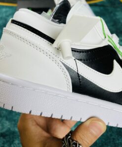 Giày Nike Jordan 1 Low Panda Trắng đen Rep 1:1
