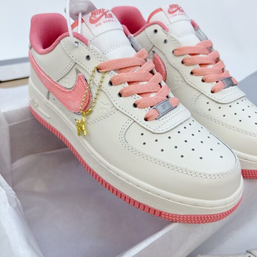 giay nike aF1 louis vuitton white pink silver lv 1 Copy