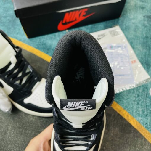 Nike Air Jordan 1 High Dark Mocha REP 11 và logo Nike Air cực chất