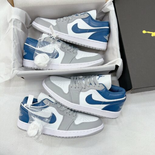 giay nike air Jordan 1 low French blue 2