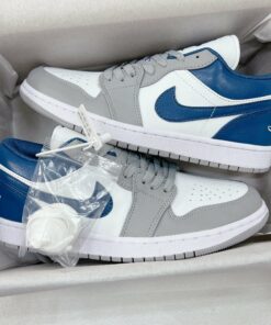 giay nike air Jordan 1 low French blue 3