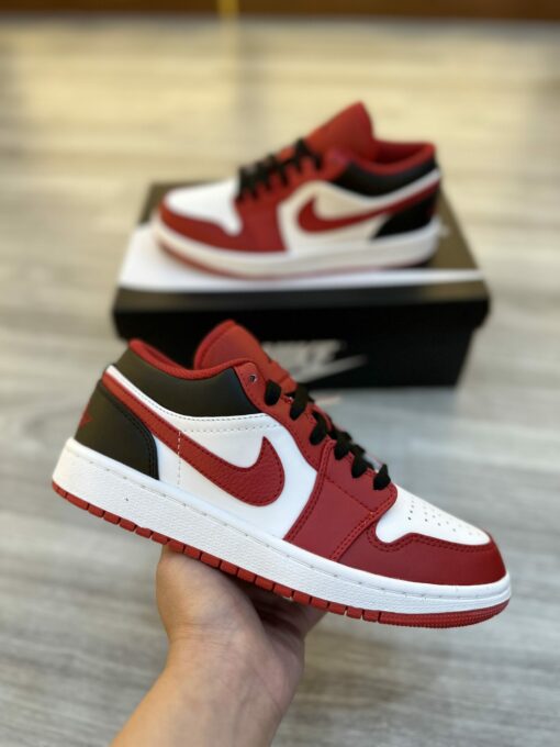 giay nike air Jordan 1 low chicago bulls 2 scaled