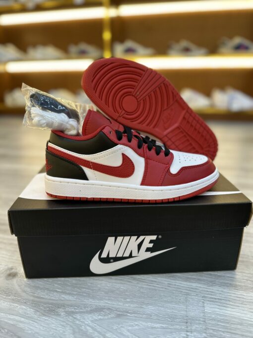 giay nike air Jordan 1 low chicago bulls 3 1 scaled