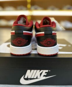 giay nike air Jordan 1 low chicago bulls 4 scaled