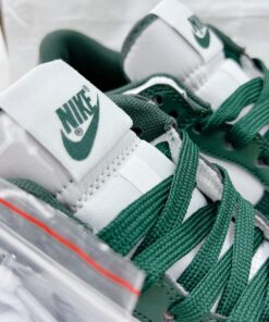 giay nike dunk low michigan state 6