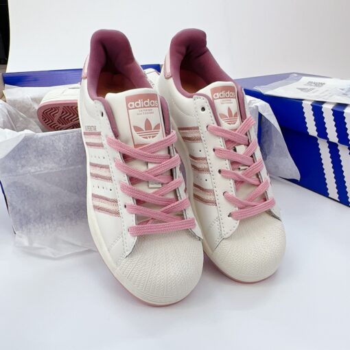 giay sneaker adidas original super star pink beige 1