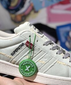 Giày sneaker Adidas superstar clover x Levi’s 7 giay sneaker adidas superstar clover x levis 8