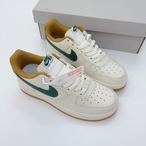 giay sneaker nike air Force 1 cream white beige green gum