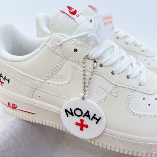 giay sneaker nike air Force 1 low noah cream white red 3