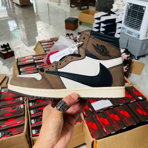 nike air Jordan 1 high travis scott mocha like auth 1