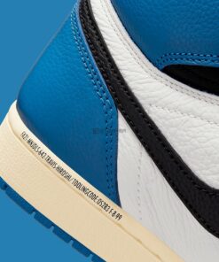 Nike Air Jordan 1 High Travis Scott x Fragment chất lừ