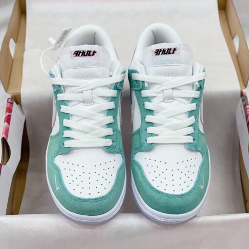 nike sb dunk low neptune green x kasina 8